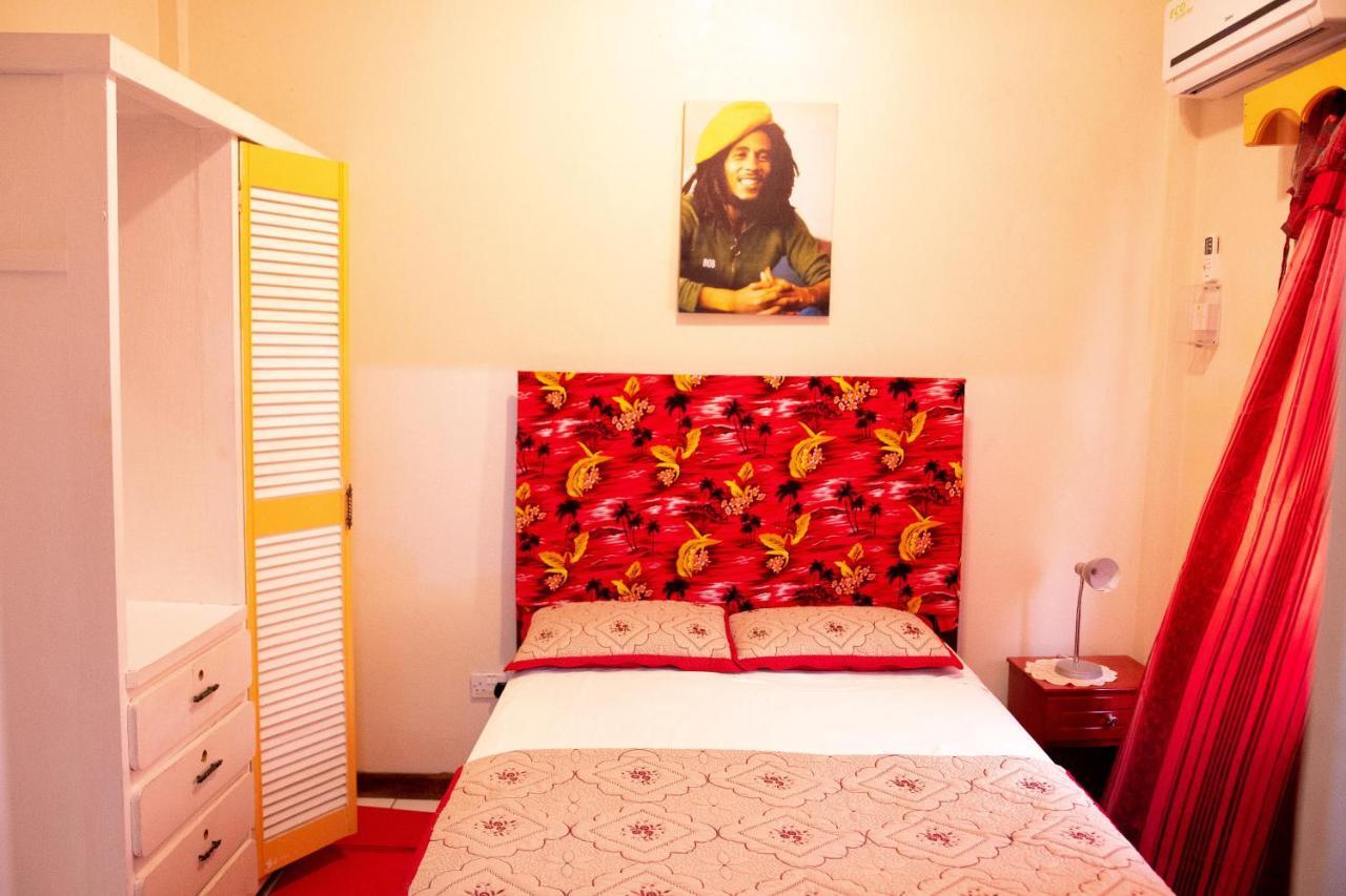Tropical Breeze Vacation Home And Apartments グロス・アイレット エクステリア 写真
