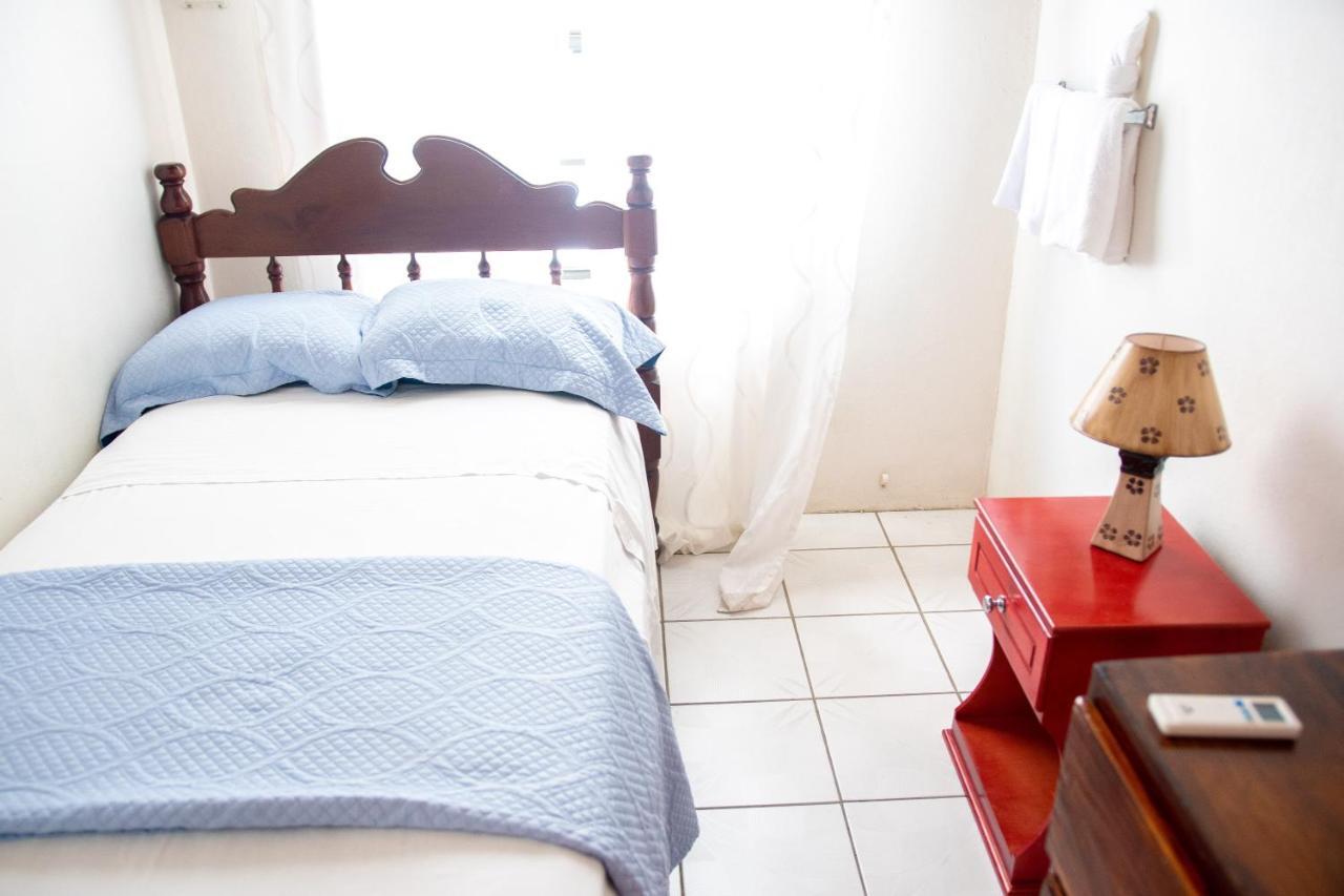 Tropical Breeze Vacation Home And Apartments グロス・アイレット エクステリア 写真