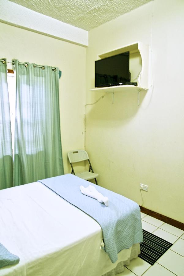 Tropical Breeze Vacation Home And Apartments グロス・アイレット エクステリア 写真
